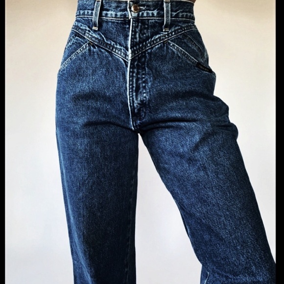 Rockies Denim - ROCKIES Vintage Jeans Ultra High Rise Taper At The Ankles, Front Pockets Size 28